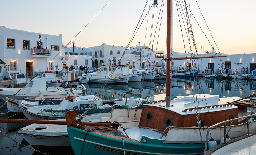 Hintsdeco Books Βιβλίο Τέχνης Βιβλίο Τέχνης Cyclades: Greek Island Paradise Γαλάζιο 24×3×30,5 cm Hintsdeco