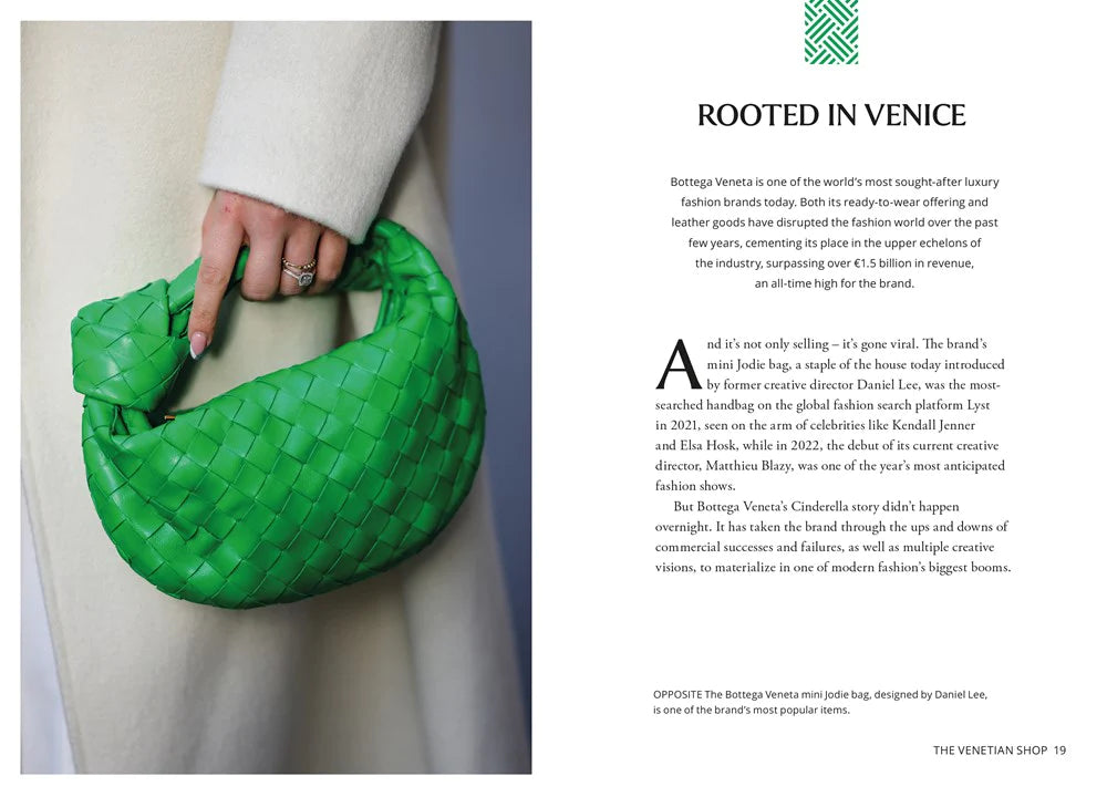 Hintsdeco Books Βιβλίο Τέχνης Βιβλίο Τέχνης Fashion Little Book of Bottega Veneta Πράσινο 13x1.5x19 cm Hintsdeco