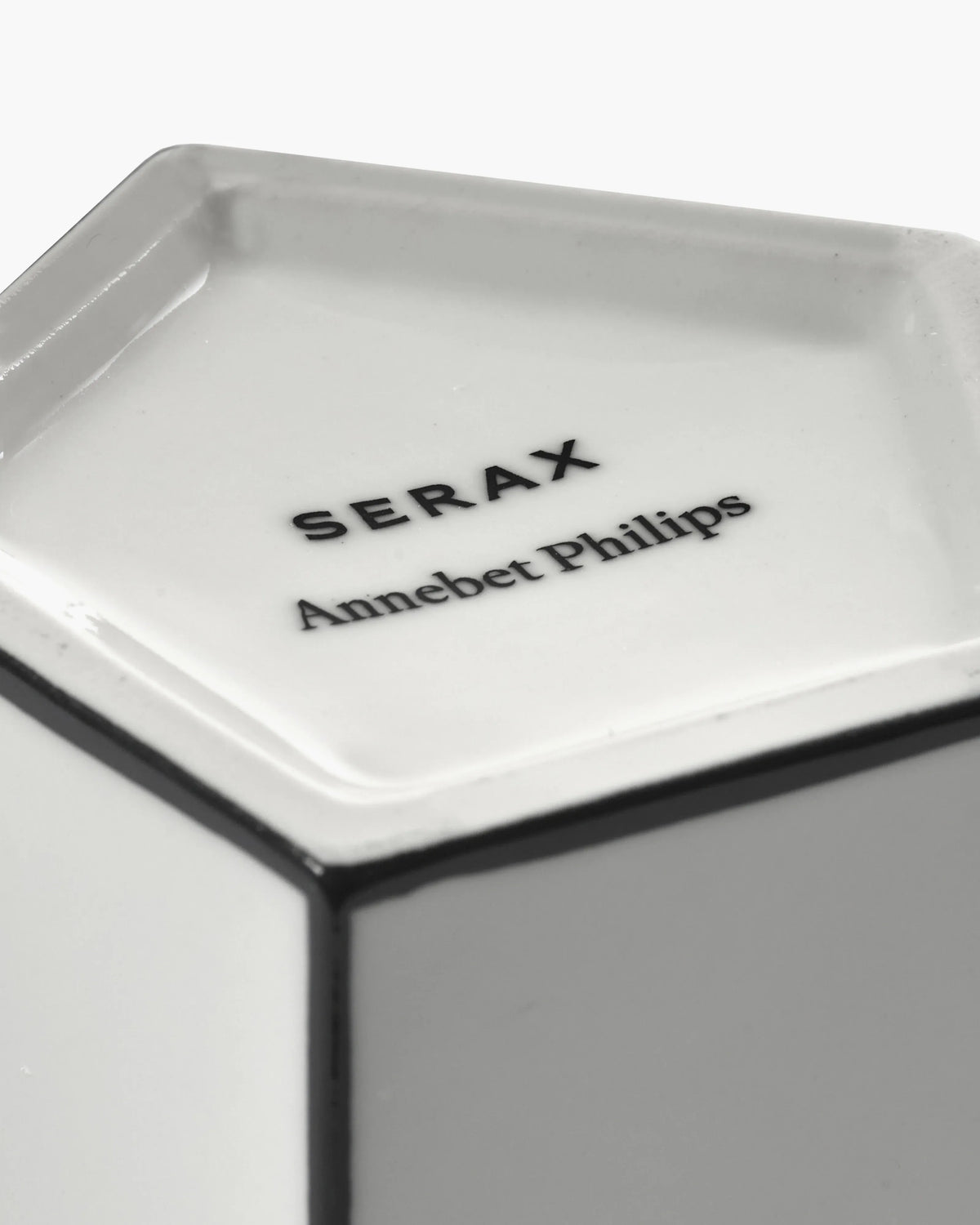 Βάζο Carte Blanche S - Πορσελάνη Άσπρο Μαύρο L7.3 x W7.3 x H6.5 cm SERAX 