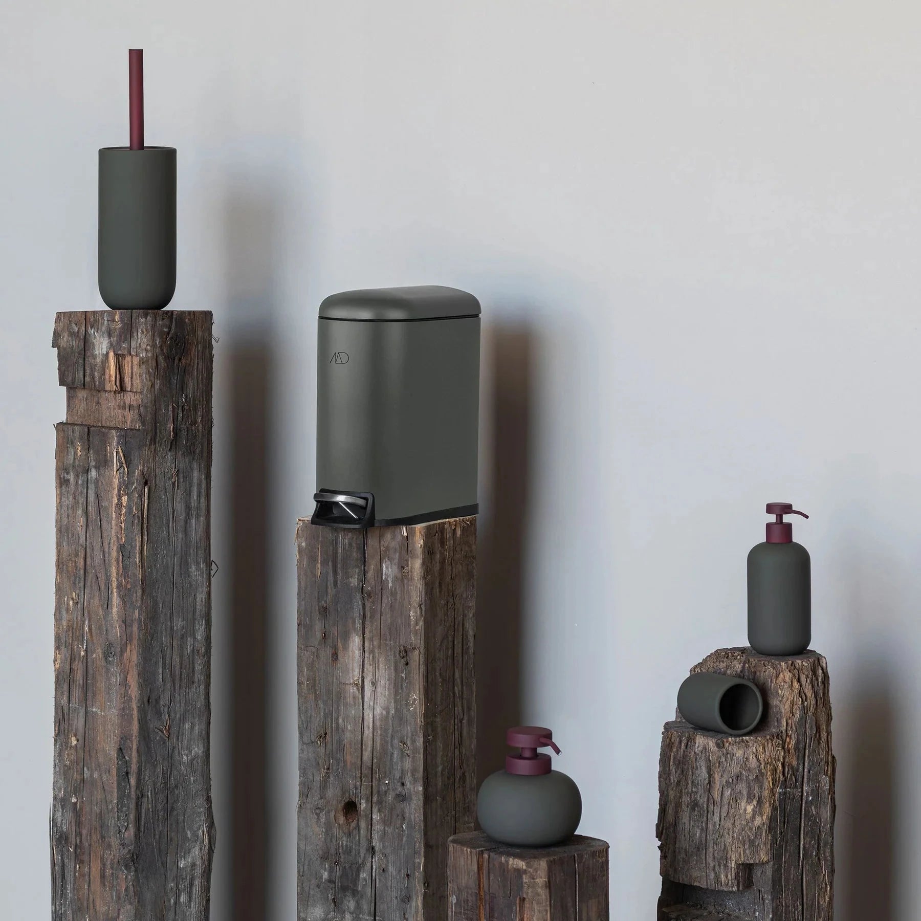 METTE DITMER Είδη Μπάνιου Κάδος Μπάνιου Mini - Walther Pedal 5 litre - Μεταλλικός Σκούρο Πράσινο W15 x L27 x H29 cm METTE DITMER