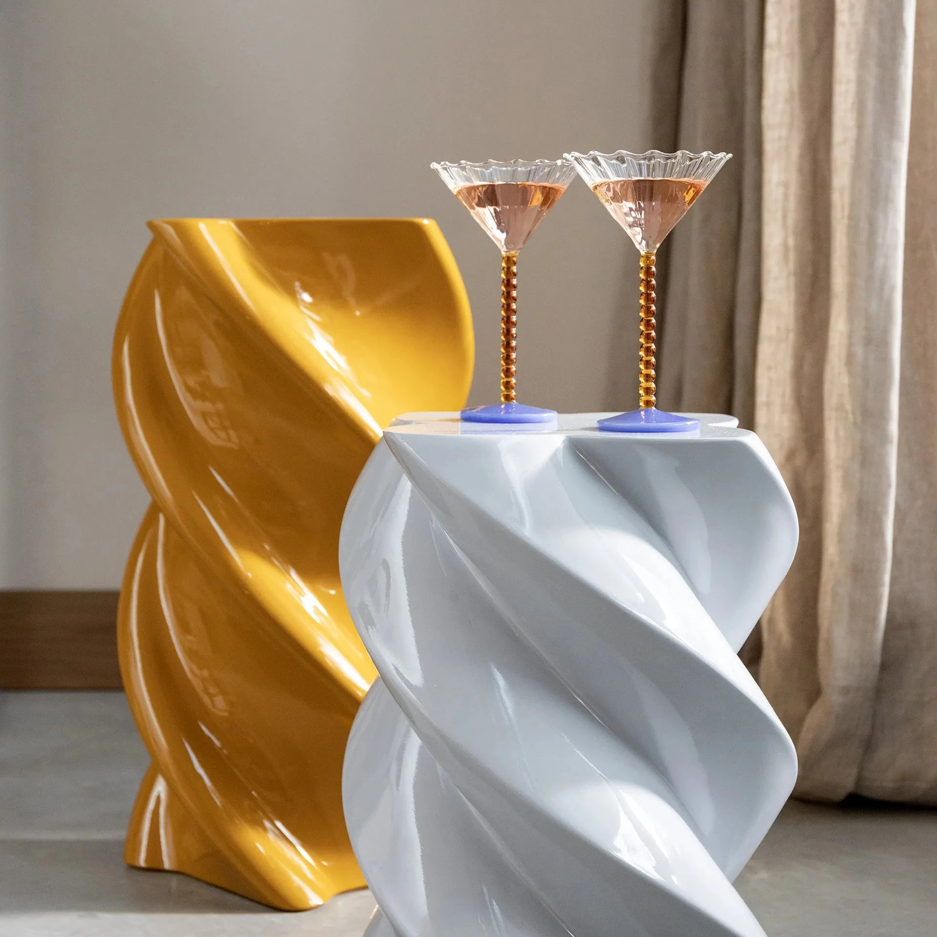 Home - &k Amsterdam Διακοσμητικά Σπιτιού Βοηθητικό τραπέζι Pillar Marshmallow Ώχρα Fiber Glass 54 x 29.5 cm Home - &k Amsterdam
