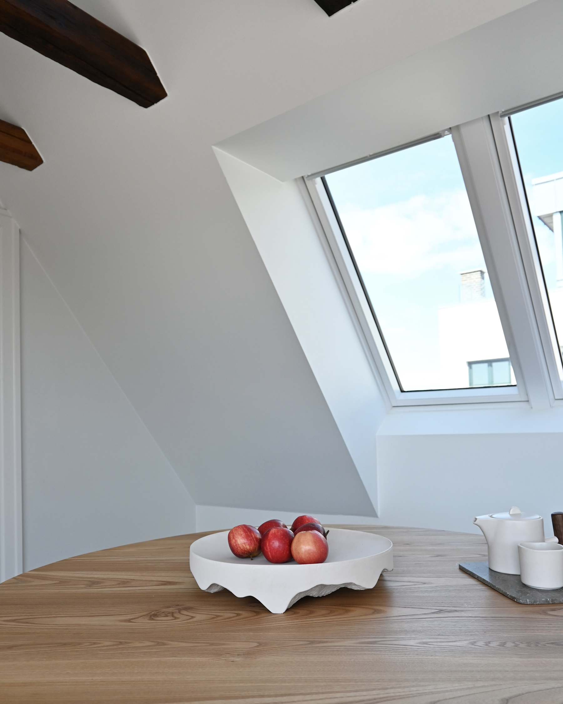 101 COPENHAGEN Δίσκος Σερβιρίσματος Δίσκος Σερβιρίσματος Iwa Big / Κεραμικός / Απόχρωση Birch L43 / W43 / H8 CM 101 COPENHAGEN