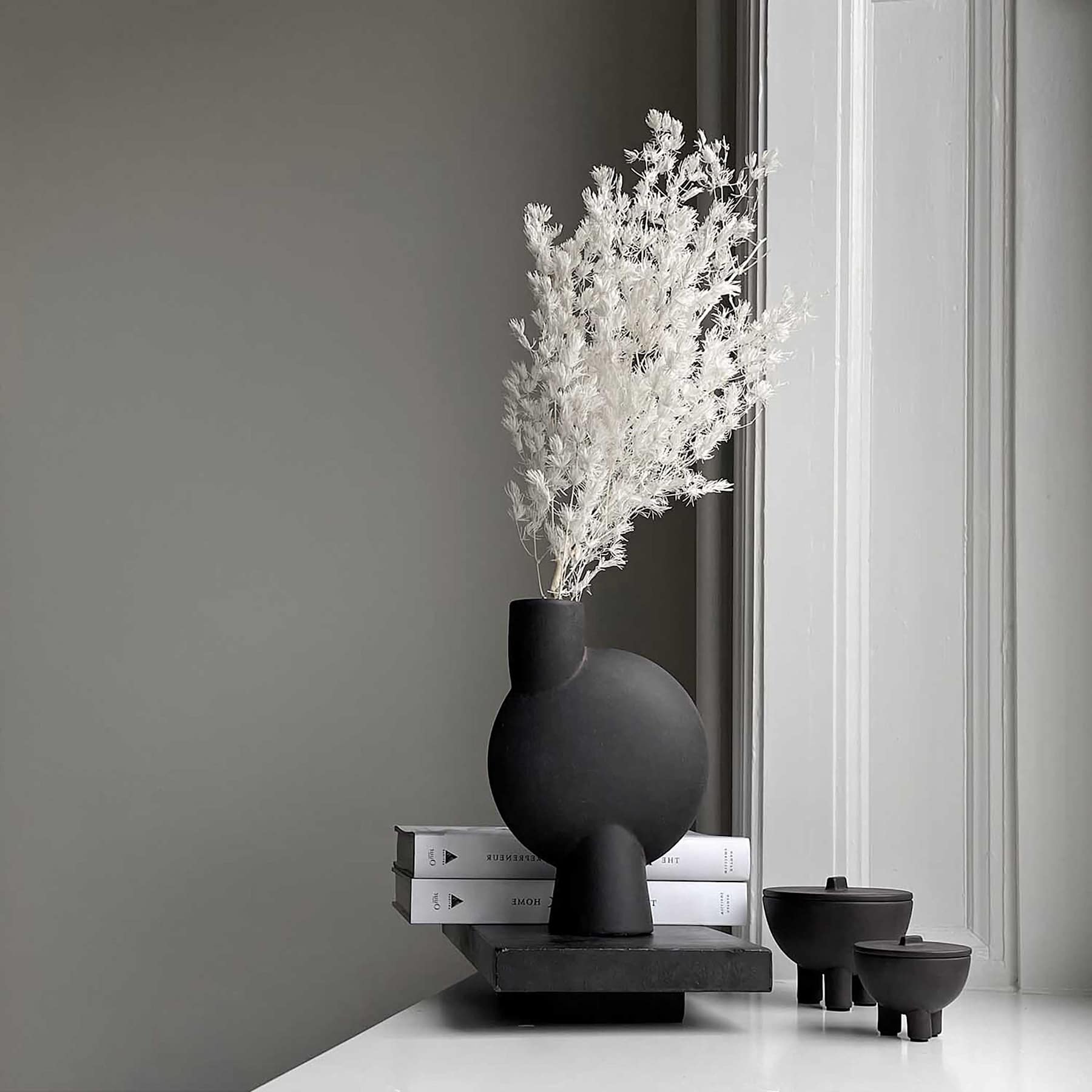 Vase, Sphere Bubl, Medio, Dark Grey, Ceramic, Height 26cm x Width 18cm x Base 8cm, 101 COPENHAGEN