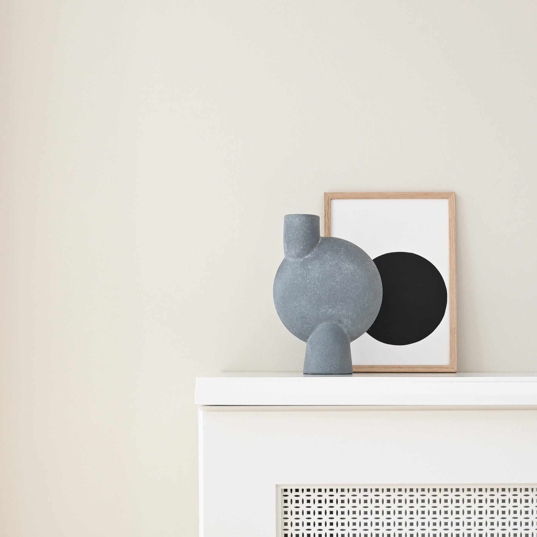 Vase, Sphere Bubl, Medio, Dark Grey, Ceramic, Height 26cm x Width 18cm x Base 8cm, 101 COPENHAGEN