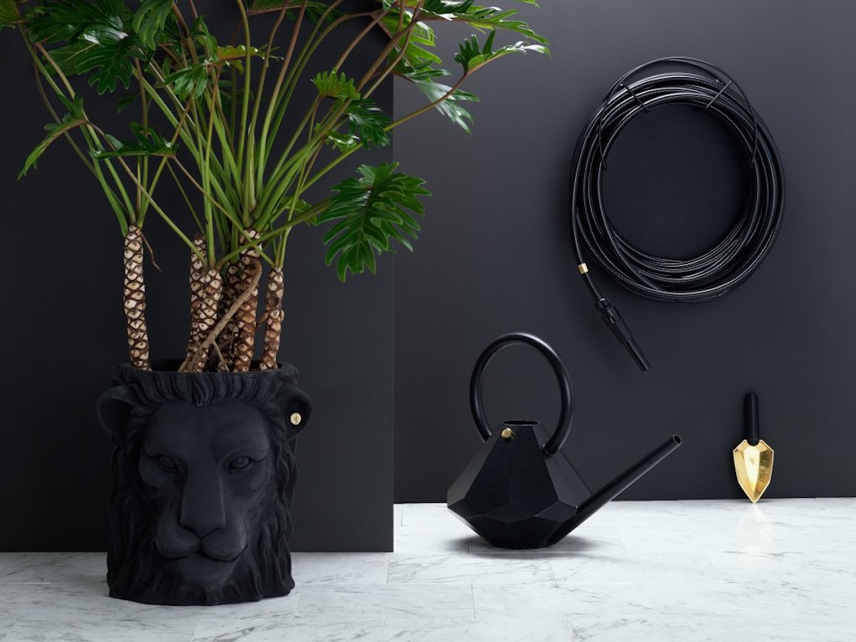 GARDEN GLORY Ακροφύσιο Garden Glory Hose Kit Μαύρο (Περιλαμβάνει Λάστιχο-Ακροφύσιο-Βάση Λάστιχου)