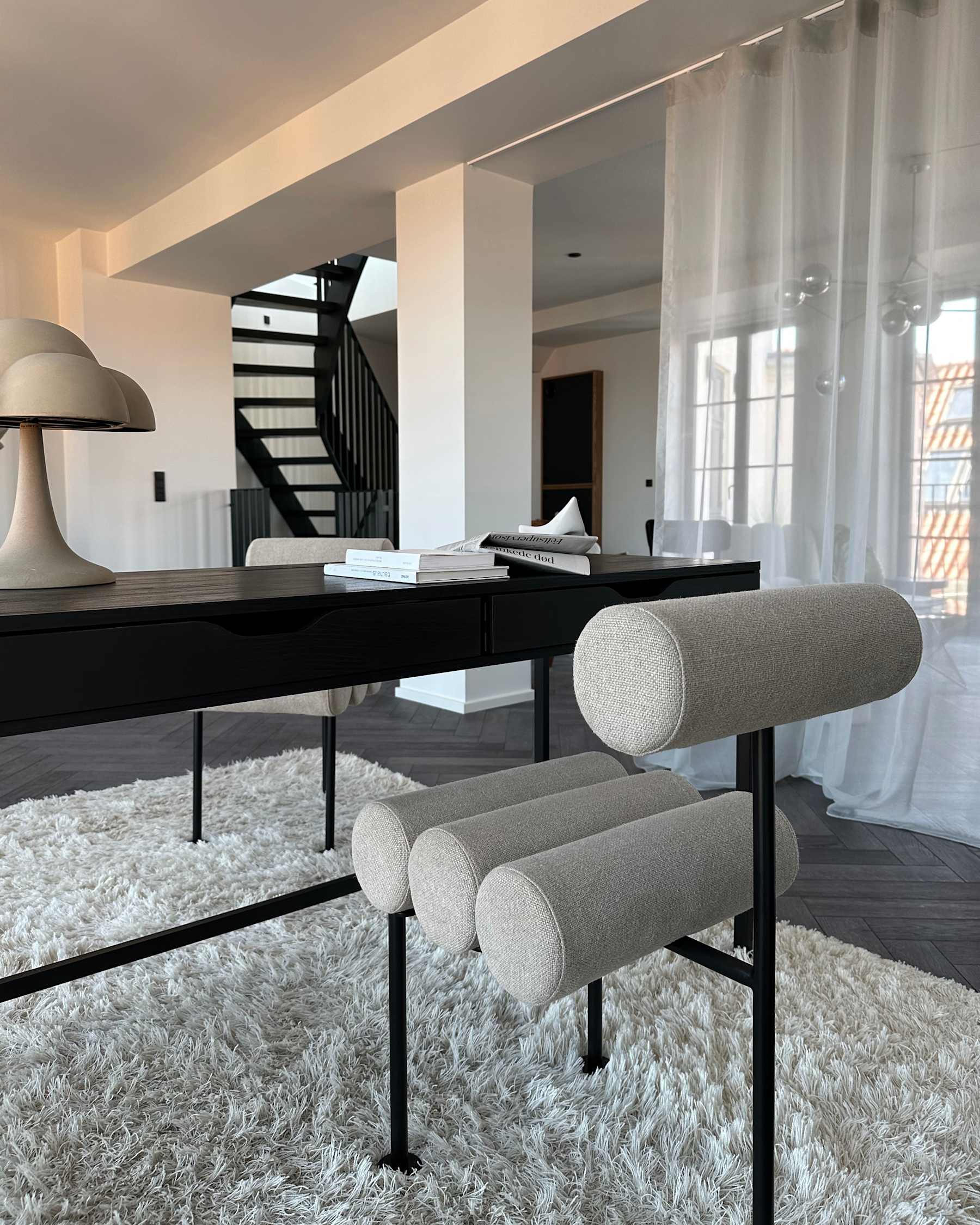 Καρέκλα Τραπεζαρίας Hiro - Ματ Μαύρος Ατσάλινος Σκελετός Λινό ΜπεζΎφασμα Sand (8047-2) H76 x W55 x L42 cm 101 COPENHAGEN