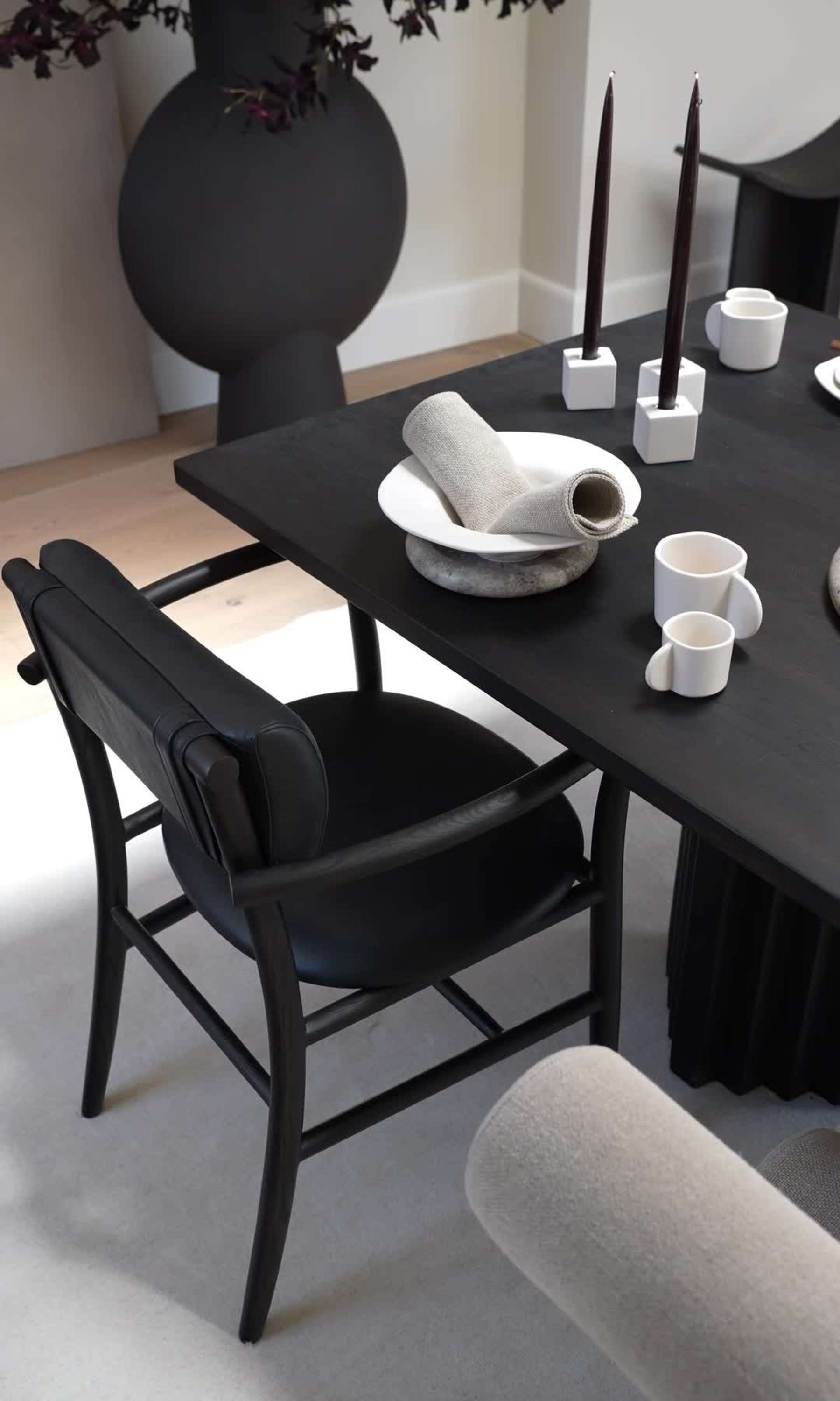 Σκαμπό Brutus - Δρυς Coffee Black H54 x W30 x L60 cm 101 COPENHAGEN