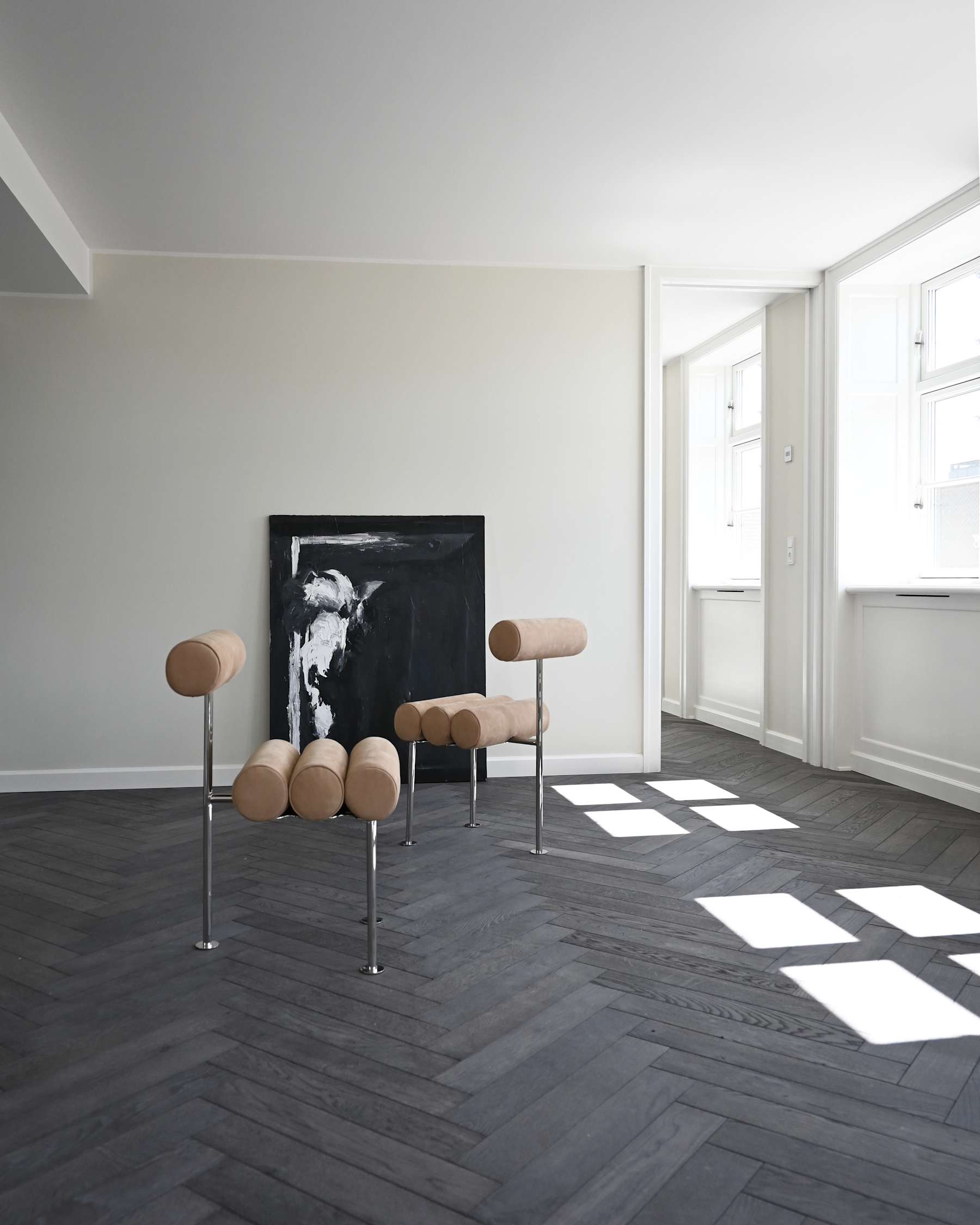 101 COPENHAGEN Καρέκλα Καρέκλα Τραπεζαρίας Hiro Ανοξείδωτο Ατσάλι  / Δέρμα Nubuck L42 x W55 x H76 cm 101 COPENHAGEN