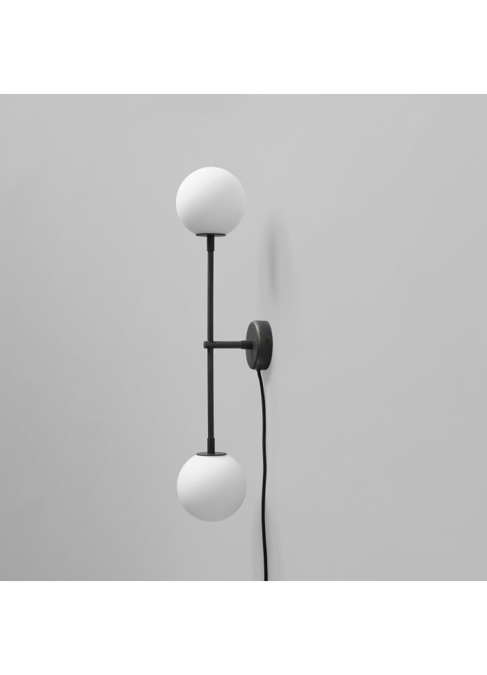 101 COPENHAGEN Φωτιστικό Τοίχου Φωτιστικό Τοίχου Drop Wall Lamp Γκρι Μέταλλο/ Οπαλίνα Λευκό Γυαλί, Η66-W18-L18  101 COPENHAGEN