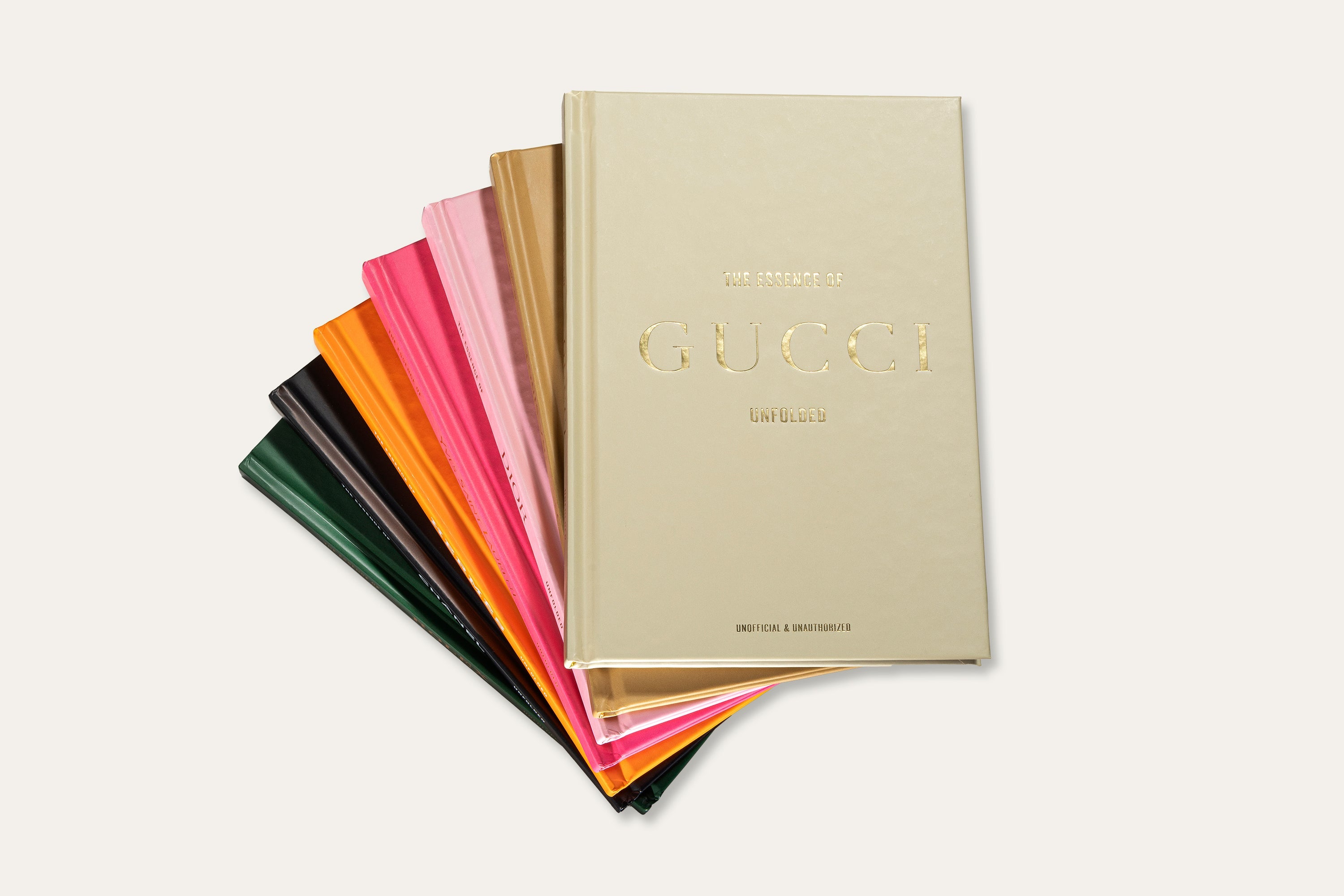 Hintsdeco Books Βιβλίο Τέχνης Βιβλίο Τέχνης The Essence of Dior Ροζ 14.5 x 1.5 xΗ 21.5 cm Hintsdeco