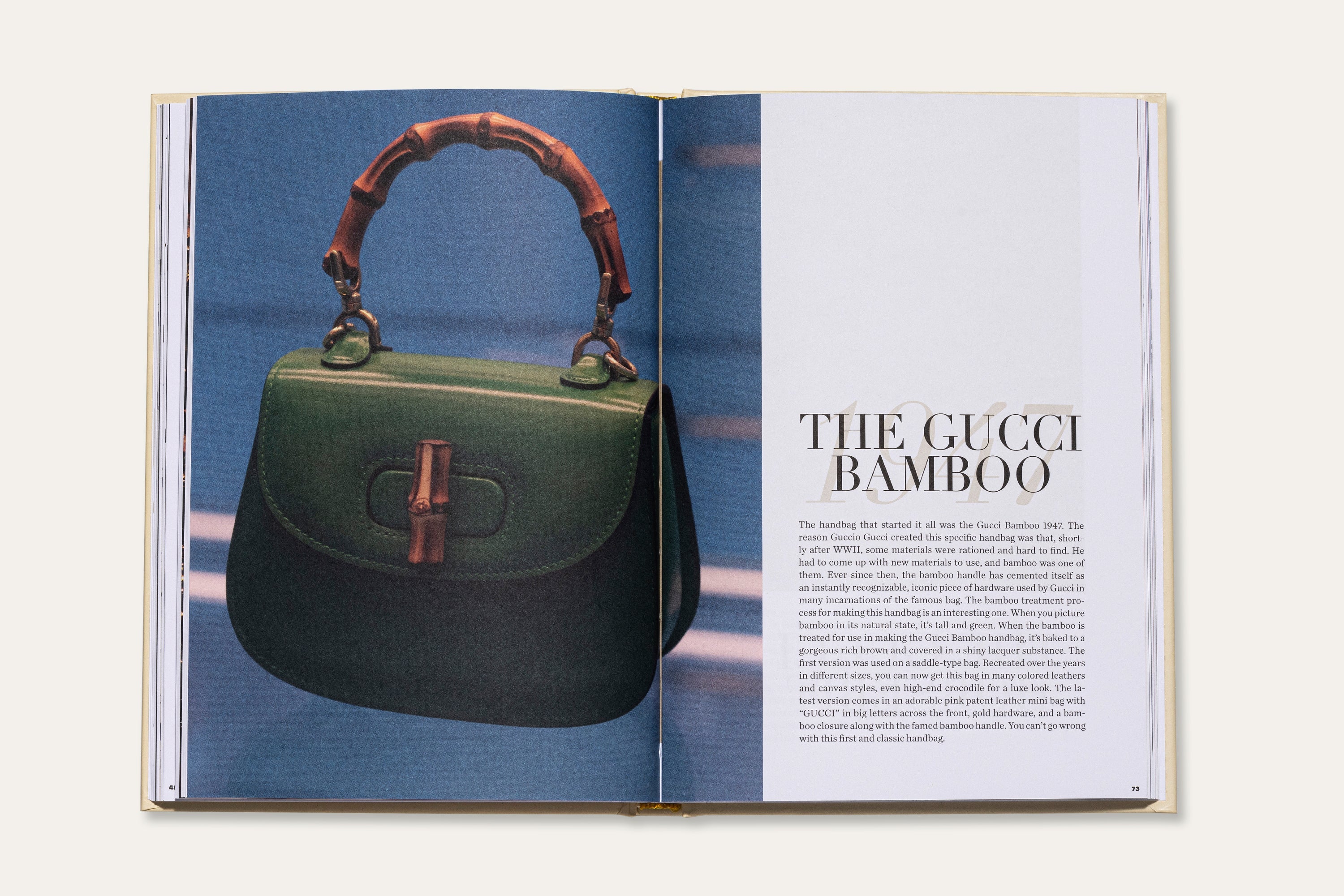 Hintsdeco Books Βιβλίο Τέχνης Βιβλίο Τέχνης The Essence of Gucci Μπεζ 14.5 x 1.5 xΗ 21.5 cm Hintsdeco