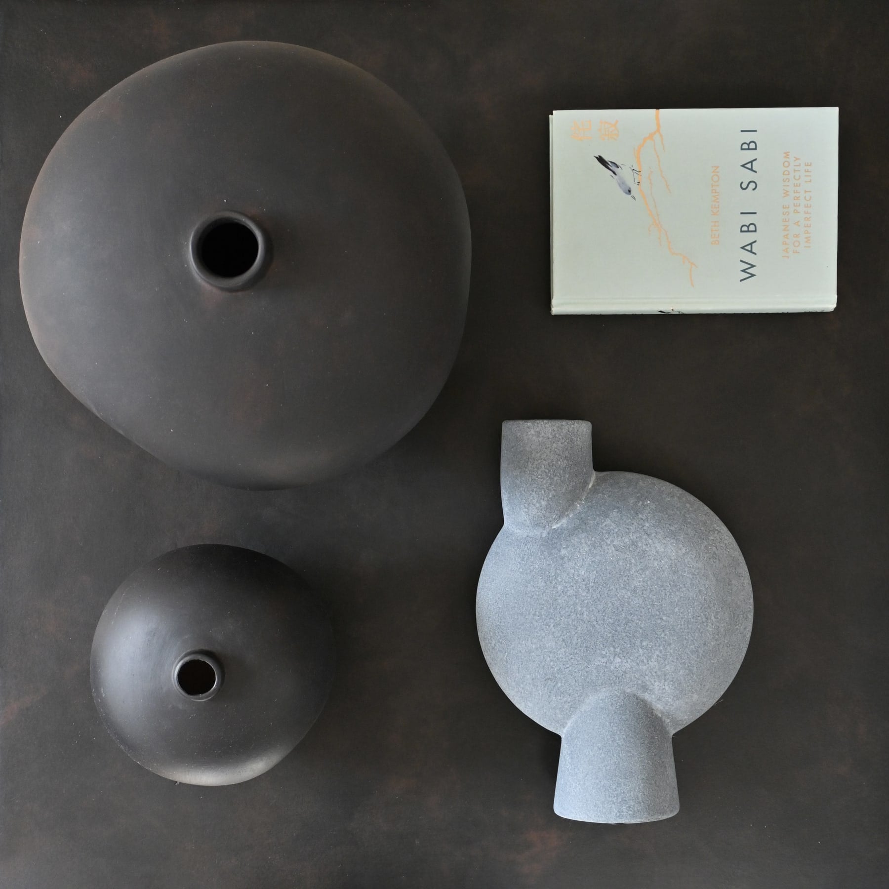 Vase, Sphere Bubl, Medio, Dark Grey, Ceramic, Height 26cm x Width 18cm x Base 8cm, 101 COPENHAGEN