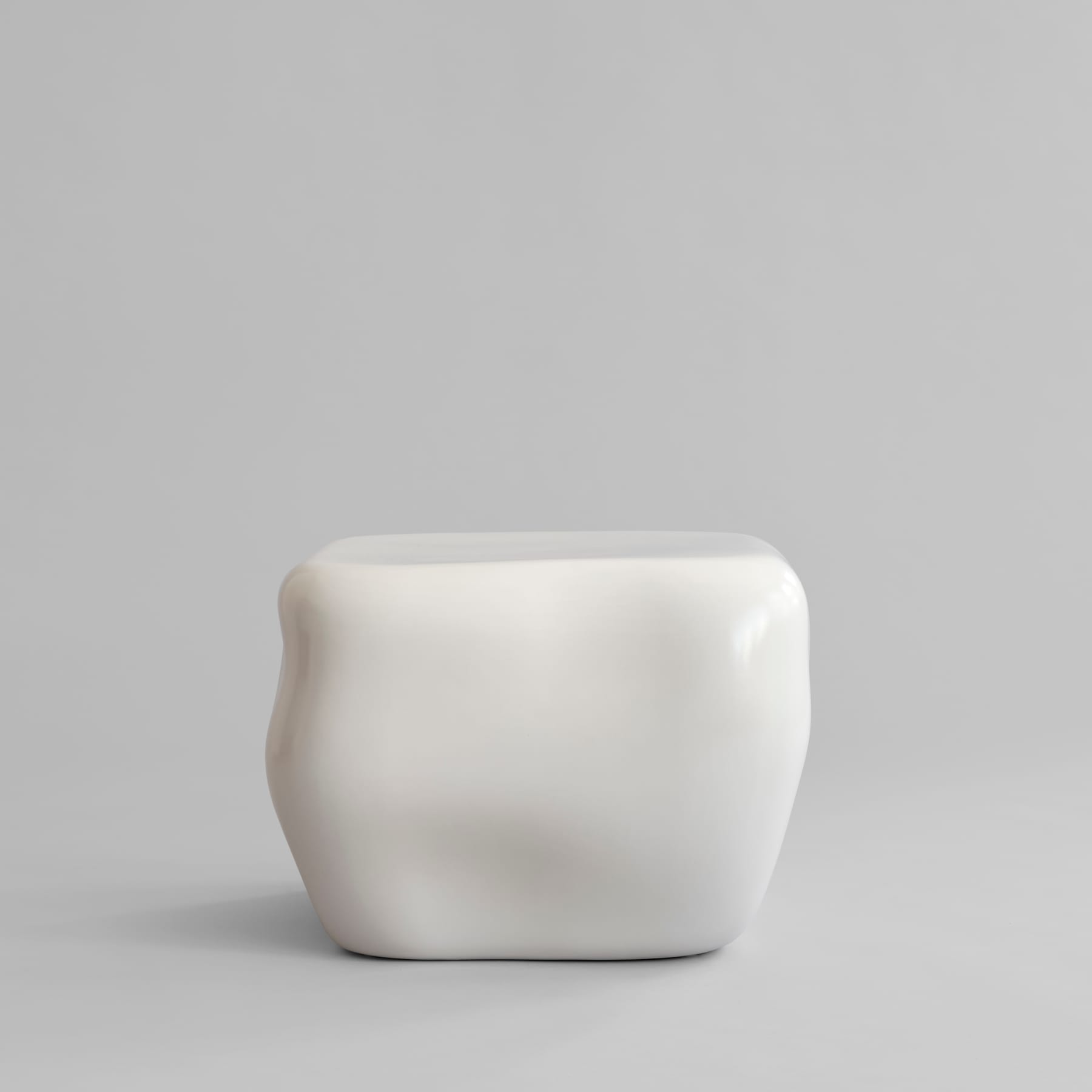 Κεραμικό Τραπεζάκι Καφέ Ishi Medio - Υψηλής Γυαλάδας Άσπρο Birch H40,5 x W55 x L55 cm 101 COPENHAGEN