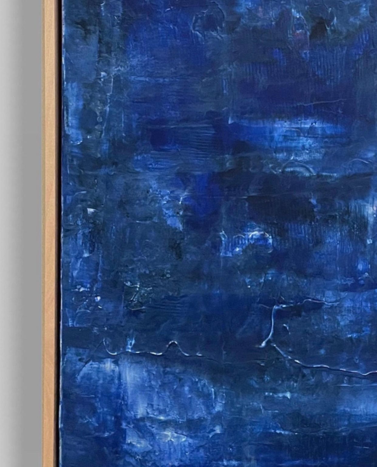 HINTSDECO Πίνακας Ζωγραφικής Πίνακας ζωγραφικής σε καμβά με ξύλινη Κορνίζα, Blue Face (70x50) Hintsdeco