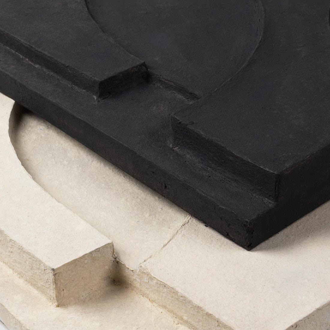 KRISTINA DAM studio Γλυπτό Γλυπτό τοίχου, Serif Relief, W42XL68XH8CM, Εκρού, Πεπιεσμένο χαρτί, KRISTINA DAM studio